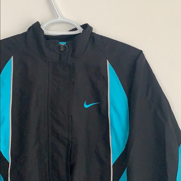 Retro Nike Windbreaker - Picture 2 of 4